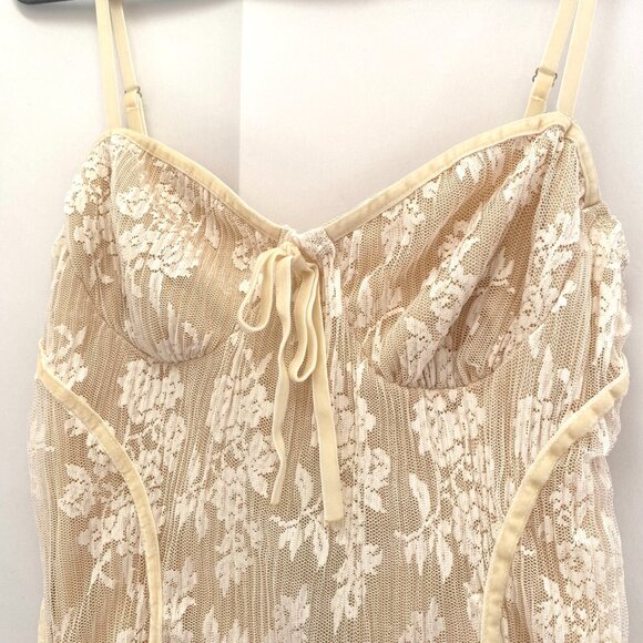 NWT Lulus Lace Mini Dress Size L Coquette Babydoll Fairy Velvet Seams Feminine - Picture 7 of 11